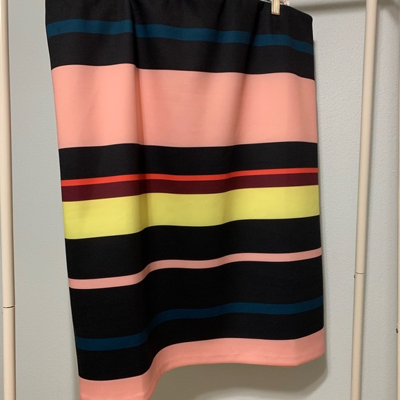 Color Block Scuba Pencil Skirt - Picture 2 of 6